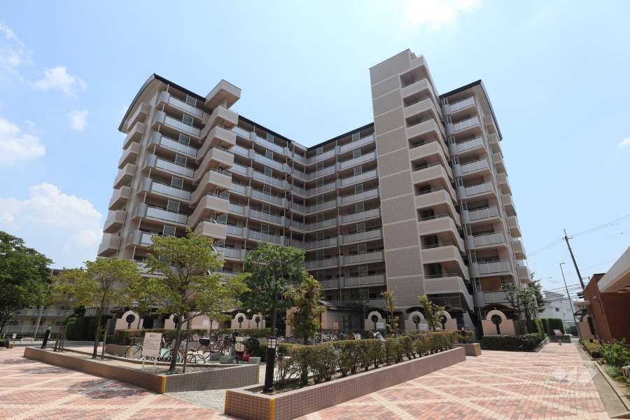 ラ・ヴェール伊丹昆陽池B棟の外観（北西側から）