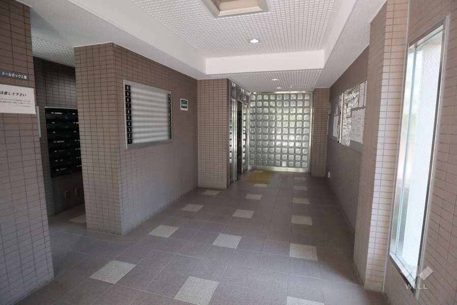 エントランスホール