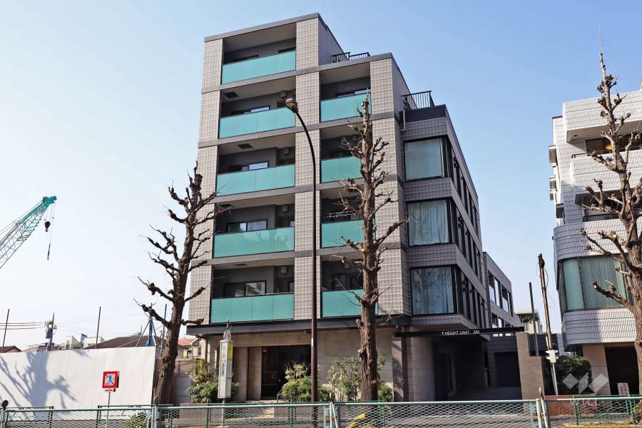 エクセレントシティ自由が丘の外観（南東側から）