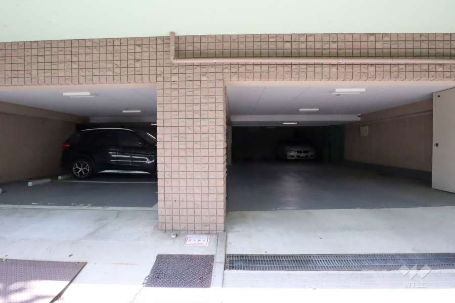 敷地内駐車場（屋内平面式）