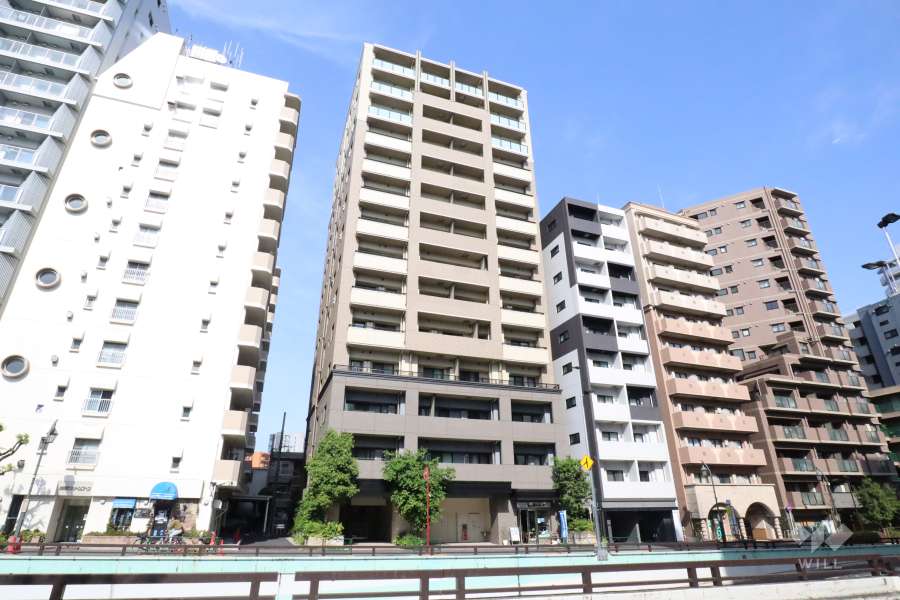 グランドメゾン目黒プレイスの外観（北西側から）