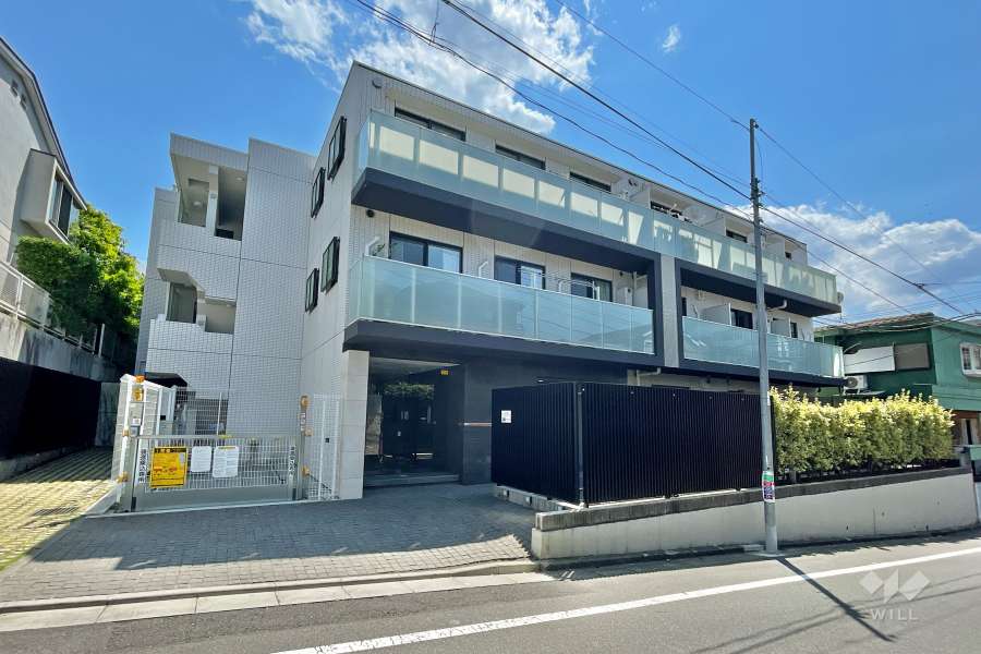 クレイシア目黒都立大学の外観（北東側から）