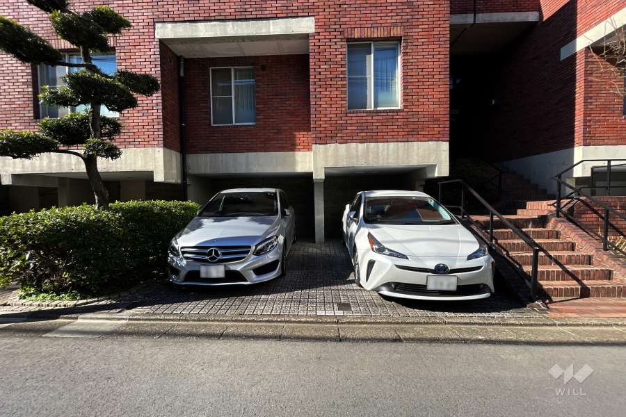 敷地内駐車場（屋外平面式）