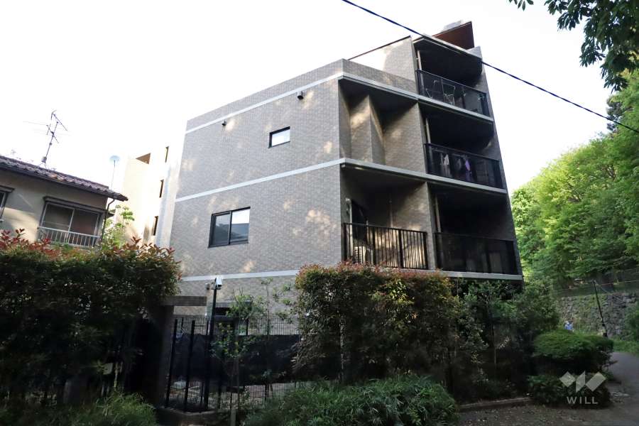 ユニーブル下目黒の外観（南西側から）