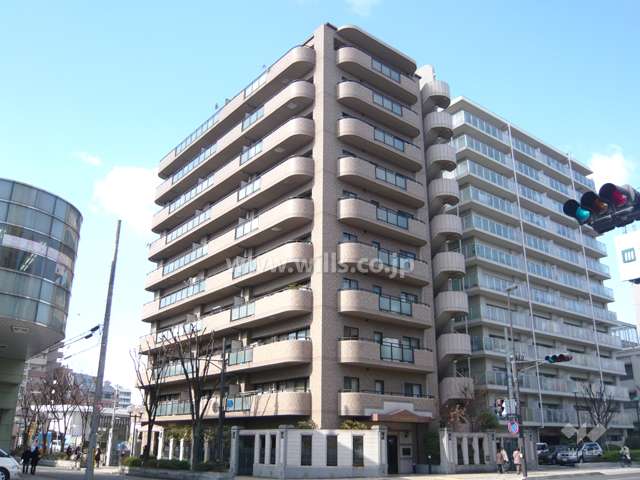 ライオンズマンション伊丹中央の外観（南東側から）