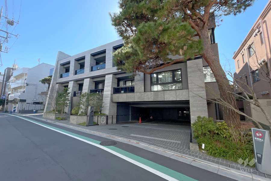 パークホームズ中目黒の外観（北西側から）