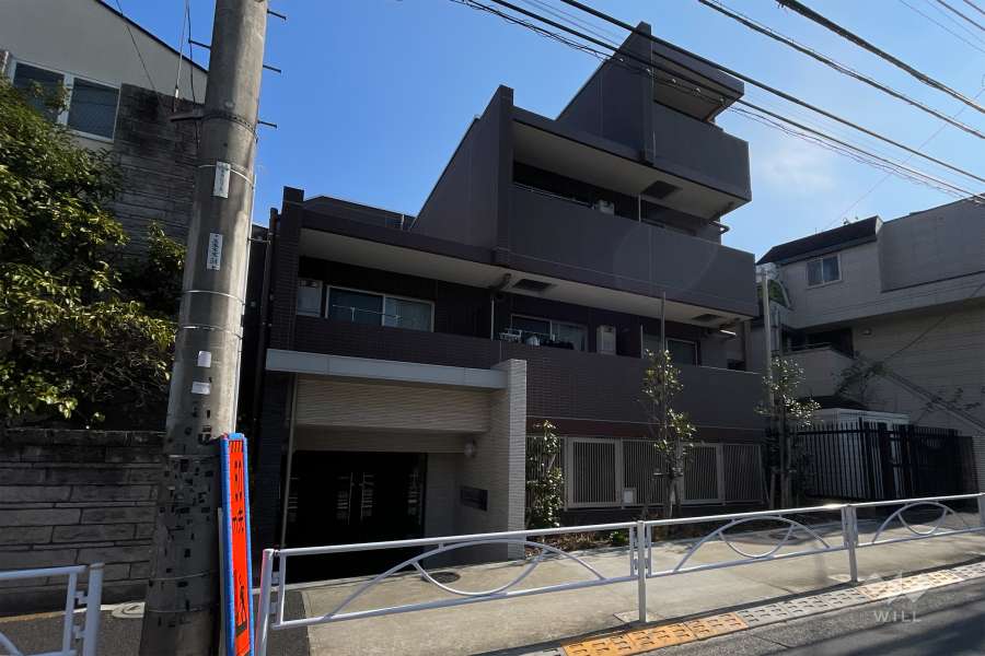 ガリシア上目黒の外観（西側から）