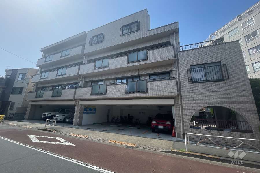 ベルメゾンの外観（東側から）