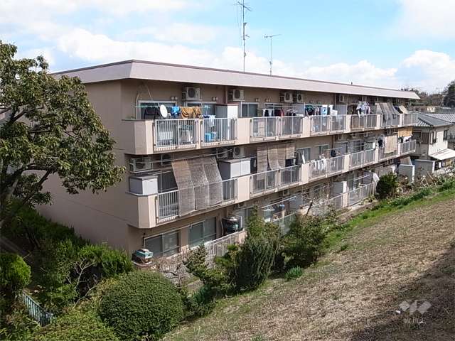 荻野マンションの外観（北西側から）