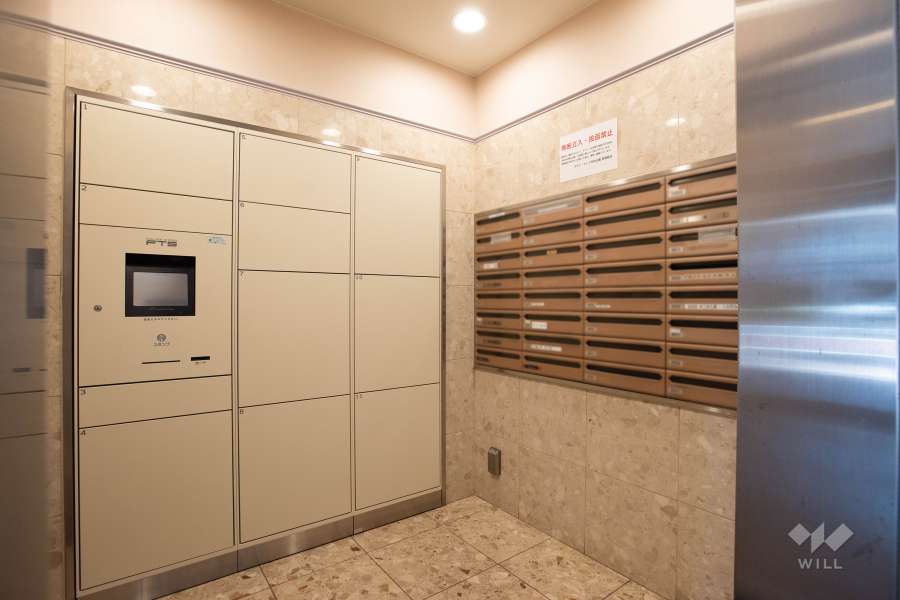 宅配ボックスと共用ポスト