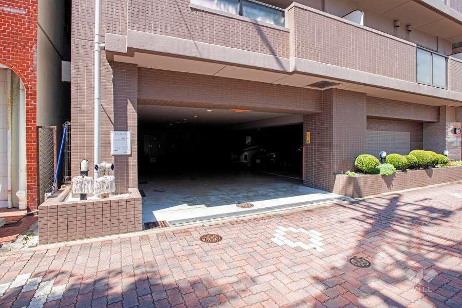 駐車場の出入り口