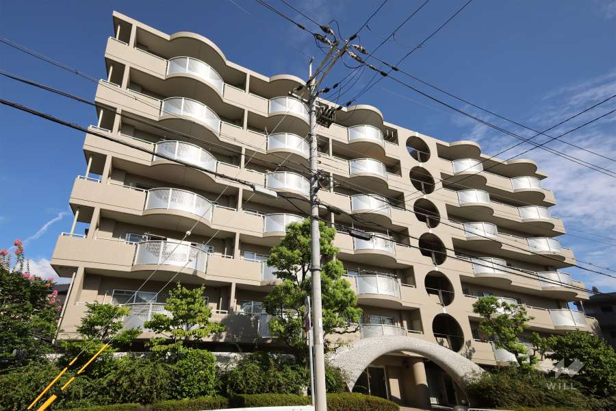 ベル・アーバニティ昆陽池公園の外観（西側から）