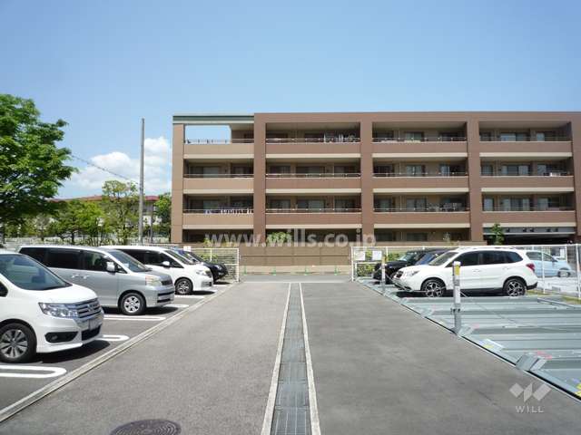 敷地内駐車場（屋外平面式・屋外機械式）