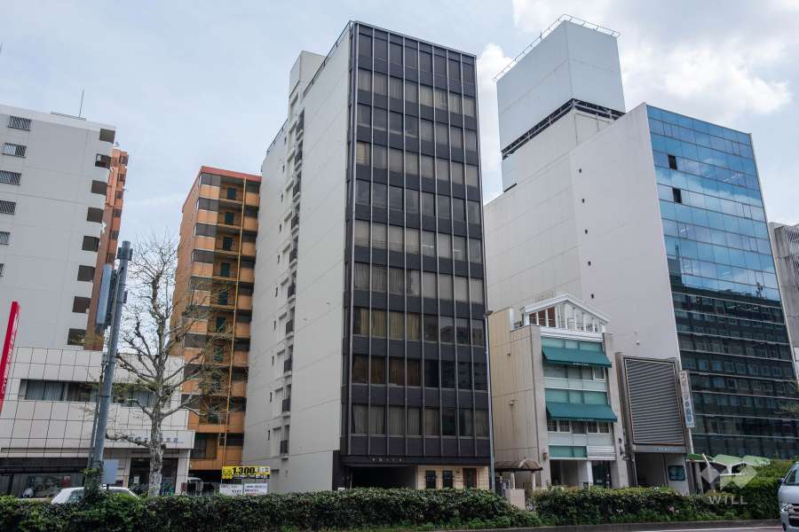 弁護士ビルの外観（北西側から）