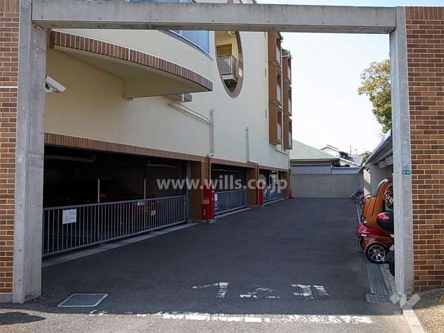 敷地内駐車場（機械式）