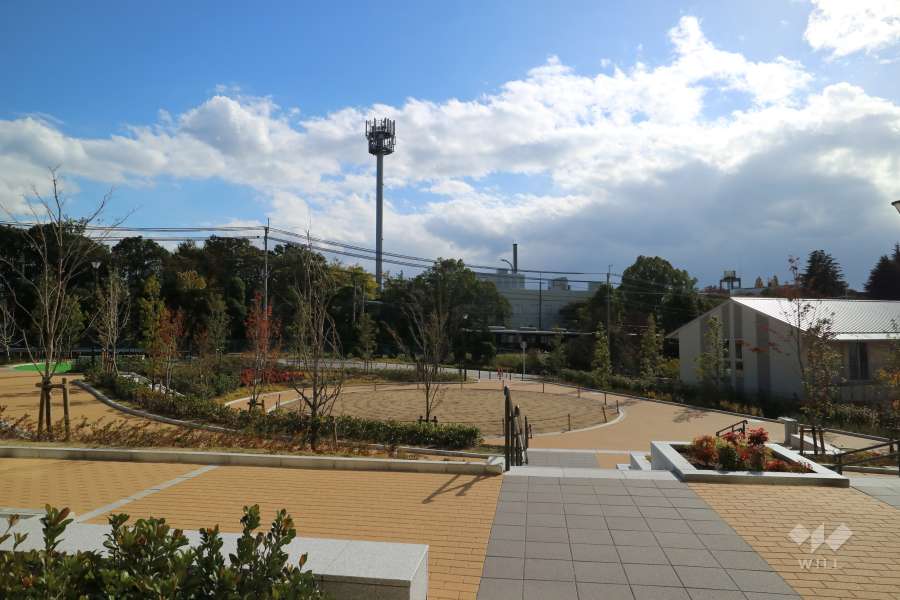 エントランスからの眺め（南東方向）