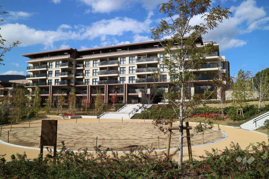 ヴェレーナシティ夙川パークナード-II街区の外観（南東側から）