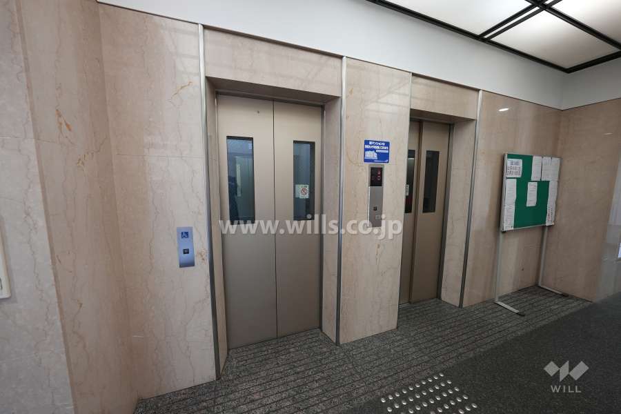 エレベーターは2基あります。