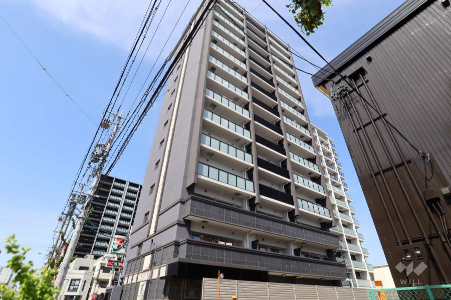 エステムプラザ名古屋UXの外観（南西側から）