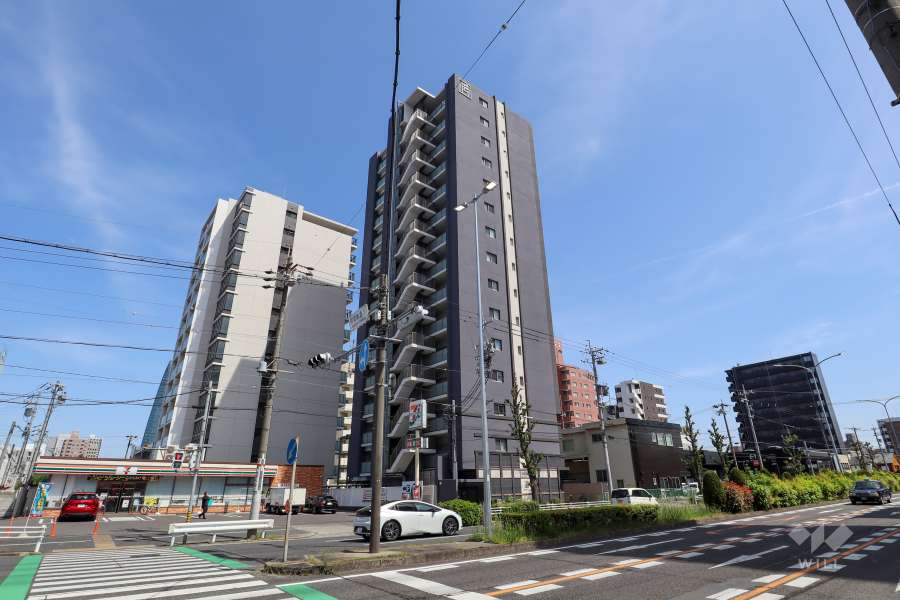 .エステムプラザ名古屋UXの外観（北西側から）