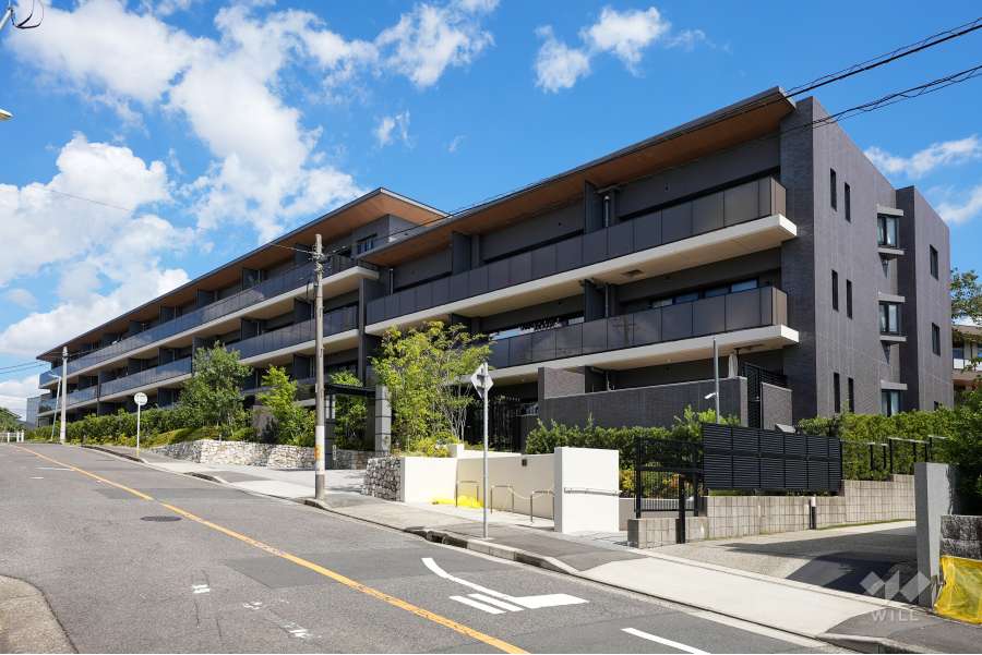 プレディア瑞穂岳見町の外観（南側から）