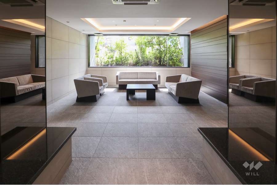 エントランスラウンジ