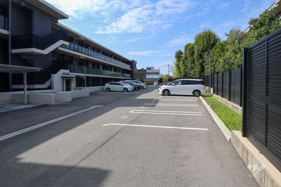 敷地内駐車場（屋外平面式）