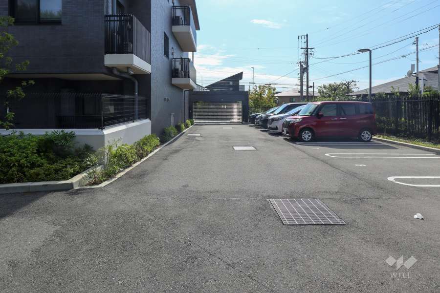敷地内駐車場（屋外平面式）