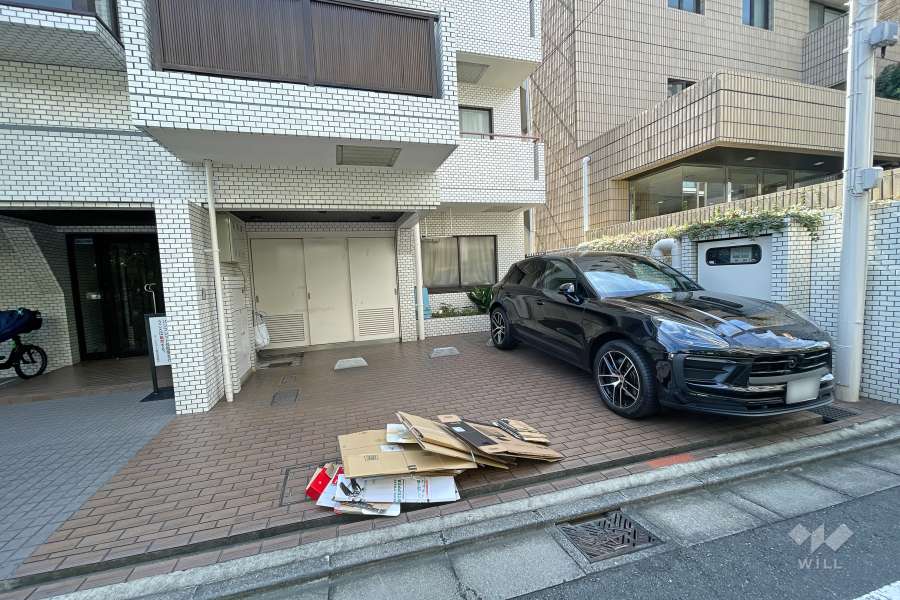 敷地内駐車場（屋外平面式）