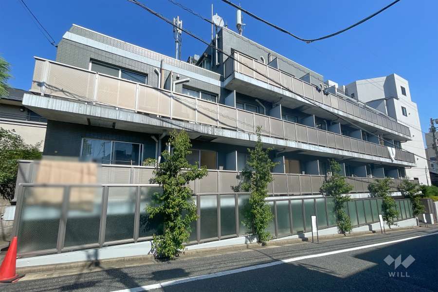 ロンスター三軒茶屋の外観（南西側から）