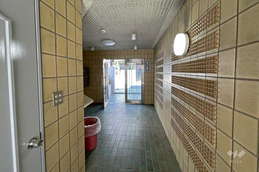 エントランス内