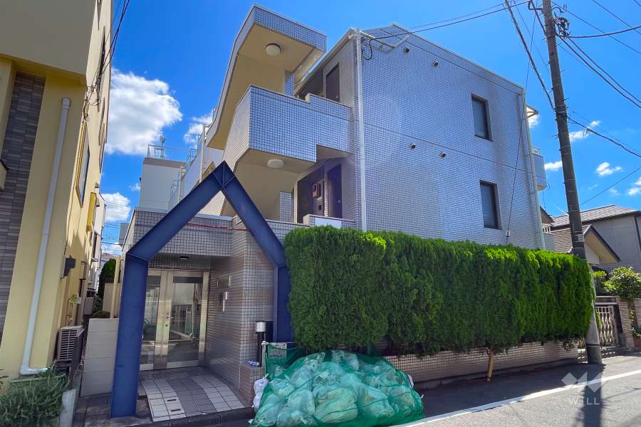 ファインコート等々力の外観（北西側から）