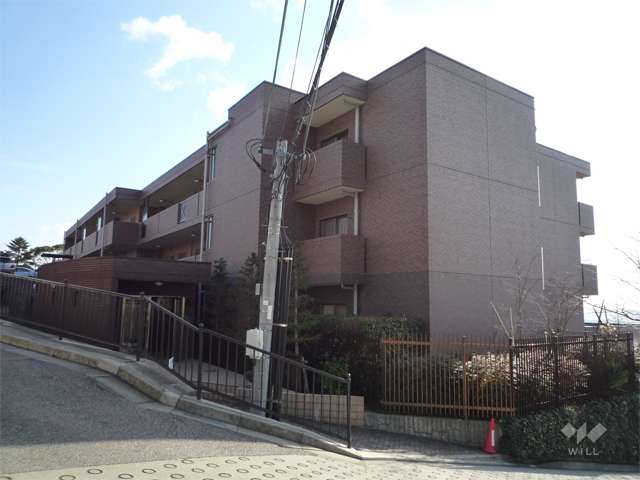 ギャラリーコート雲雀丘花屋敷壱番館の外観（北西側から）