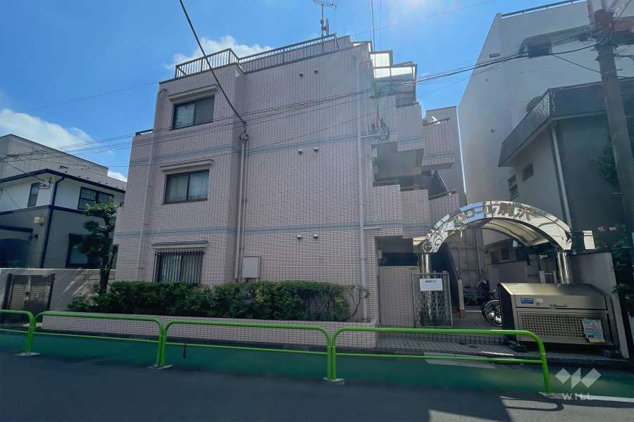 ロワール駒沢の外観（北西側から）