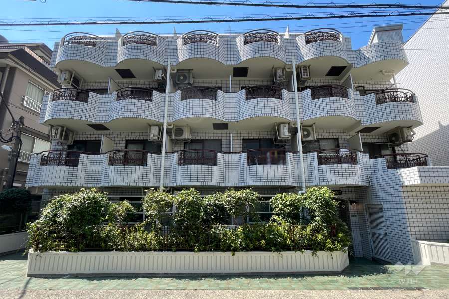 ハイタウン駒沢公園第2の外観（南東側から）