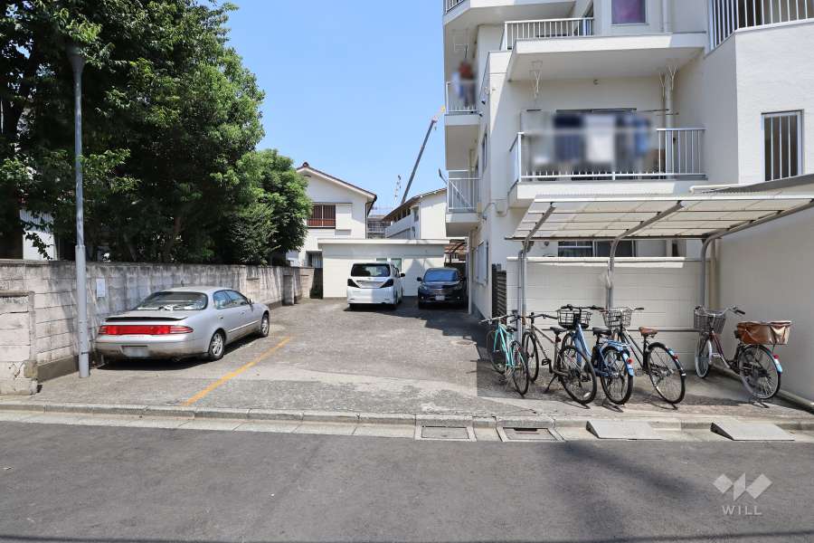 敷地内駐車場（屋外平面式）