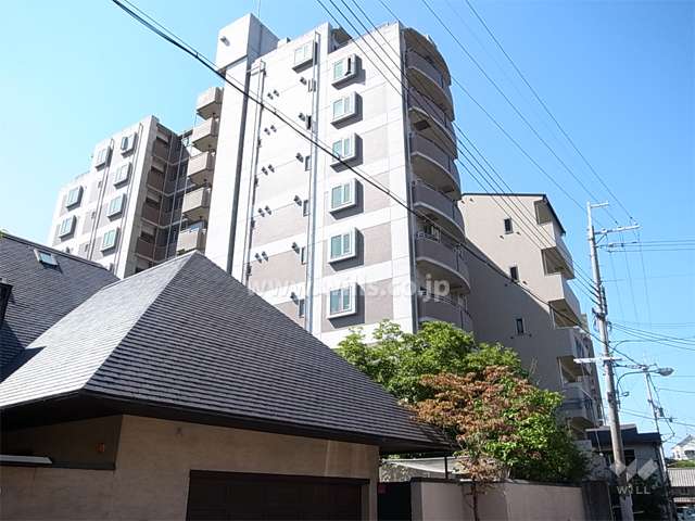 パルメーラ伊丹の外観（北東側から）
