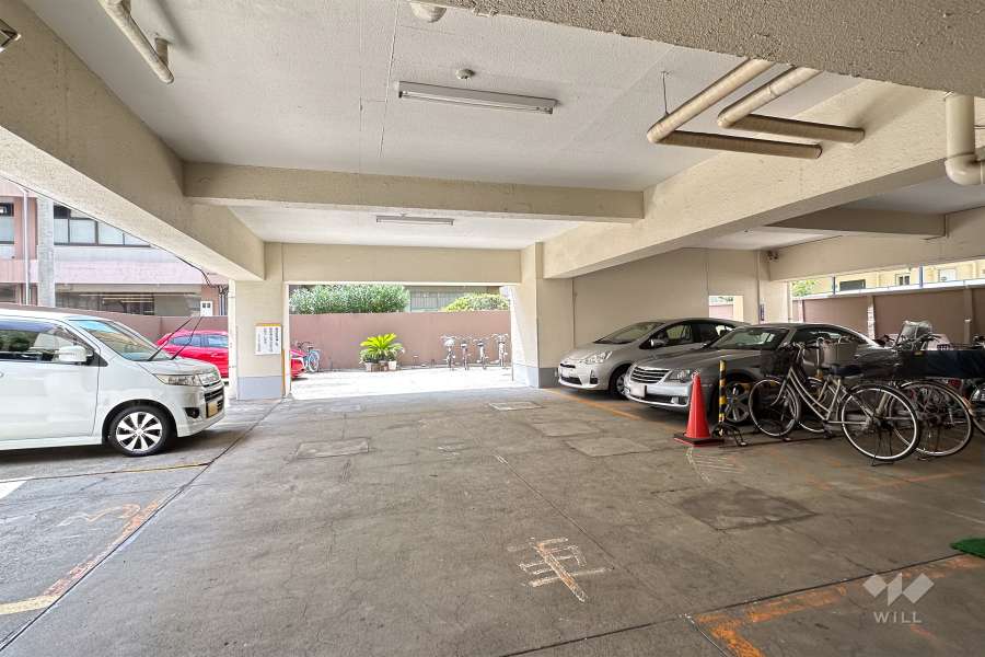 敷地内駐車場（屋内平面式・屋外平面式）
