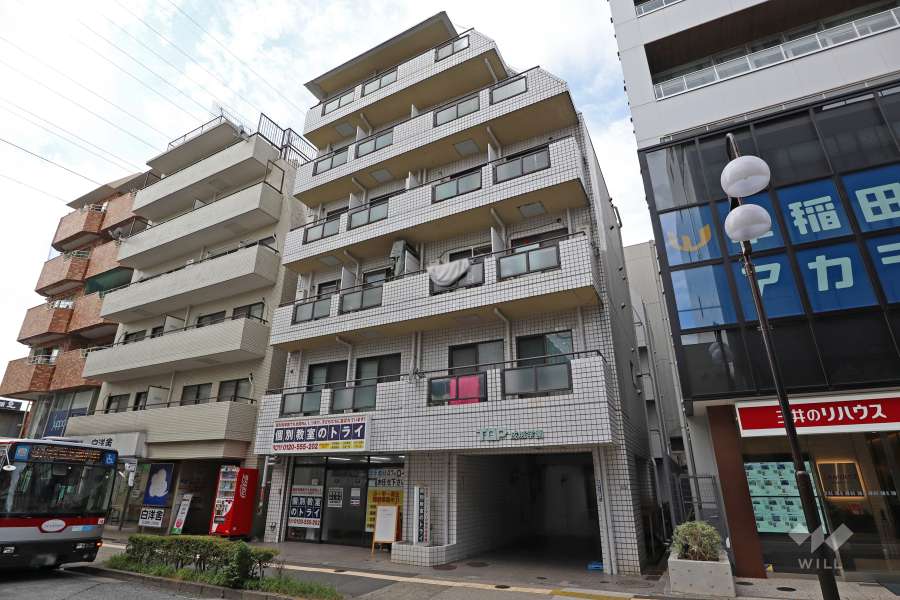 トップ成城学園の外観（南東側から）