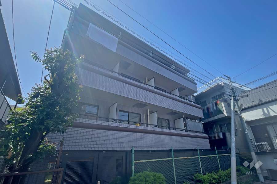 エルヴィーナ三軒茶屋の外観（東側から）