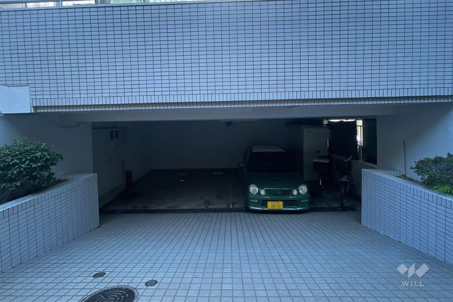 敷地内駐車場（屋内平面式）