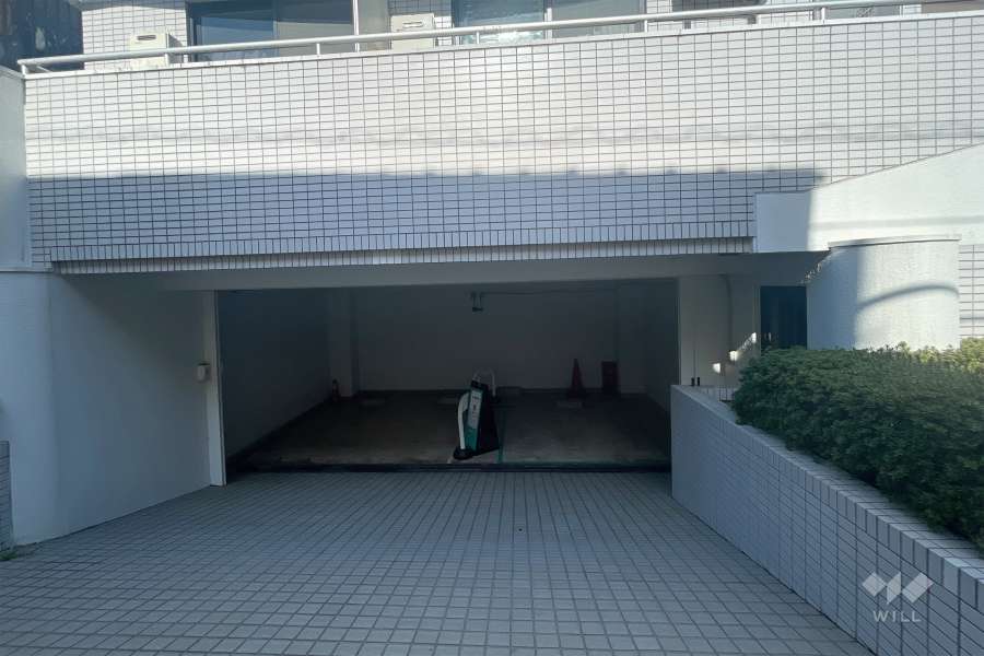 敷地内駐車場（屋内平面式）
