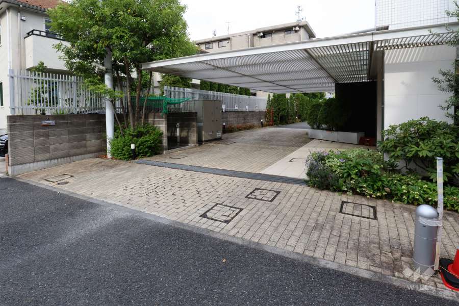 エントランスアプローチ