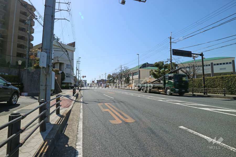 敷地北側を国道171号線が走っています。