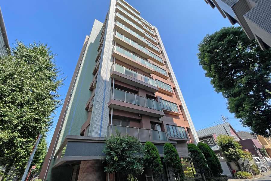 ライオンズグローベル桜新町の外観（北西側から）