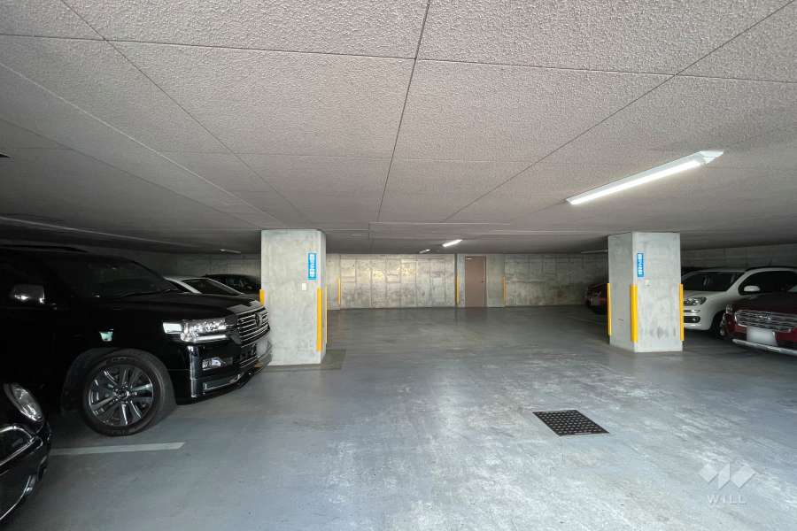 敷地内駐車場（屋内平面式）