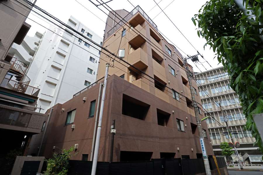 ホームズ世田谷の外観(南西側から)