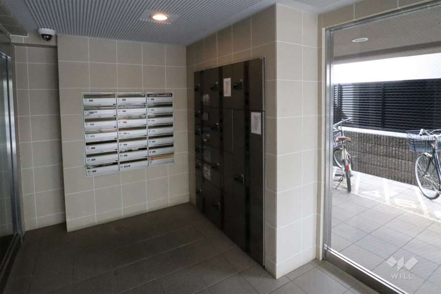 宅配ボックスと共用ポスト