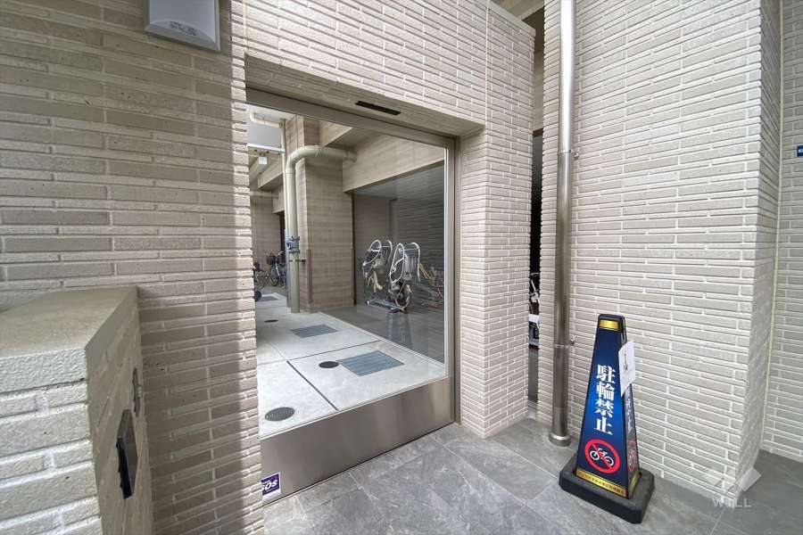 駐輪場の出入り口　