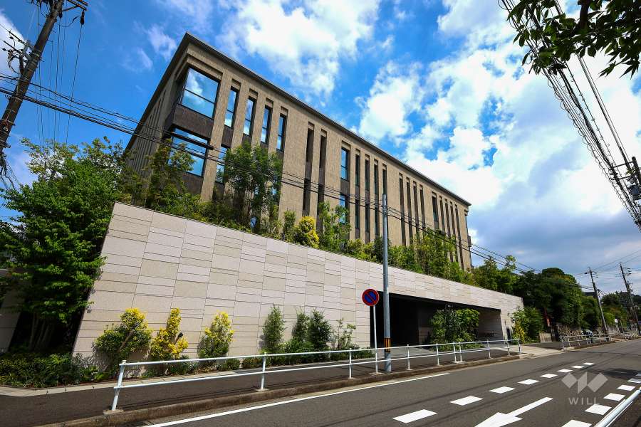 プレミスト南山の外観（北西側から）